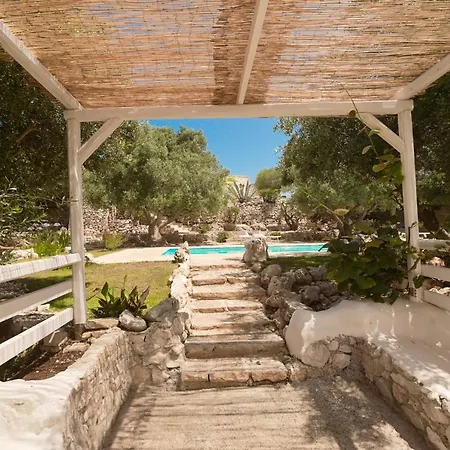 Villa Trullo Agapanthus Con Piscina *