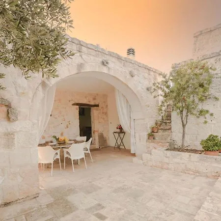 Villa Trullo Agapanthus Con Piscina Ostuni